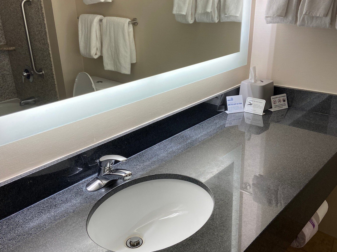 Holiday Inn Express Woodstock-shenandoah Valley By IHG主图