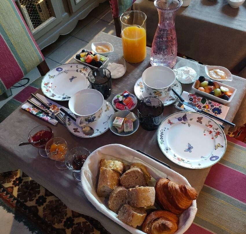 Chateau des Perichons主图