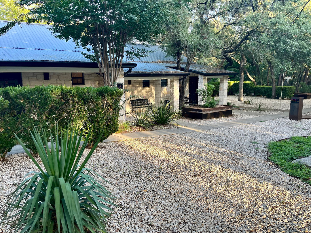 Wimberley Inn + Bar主图