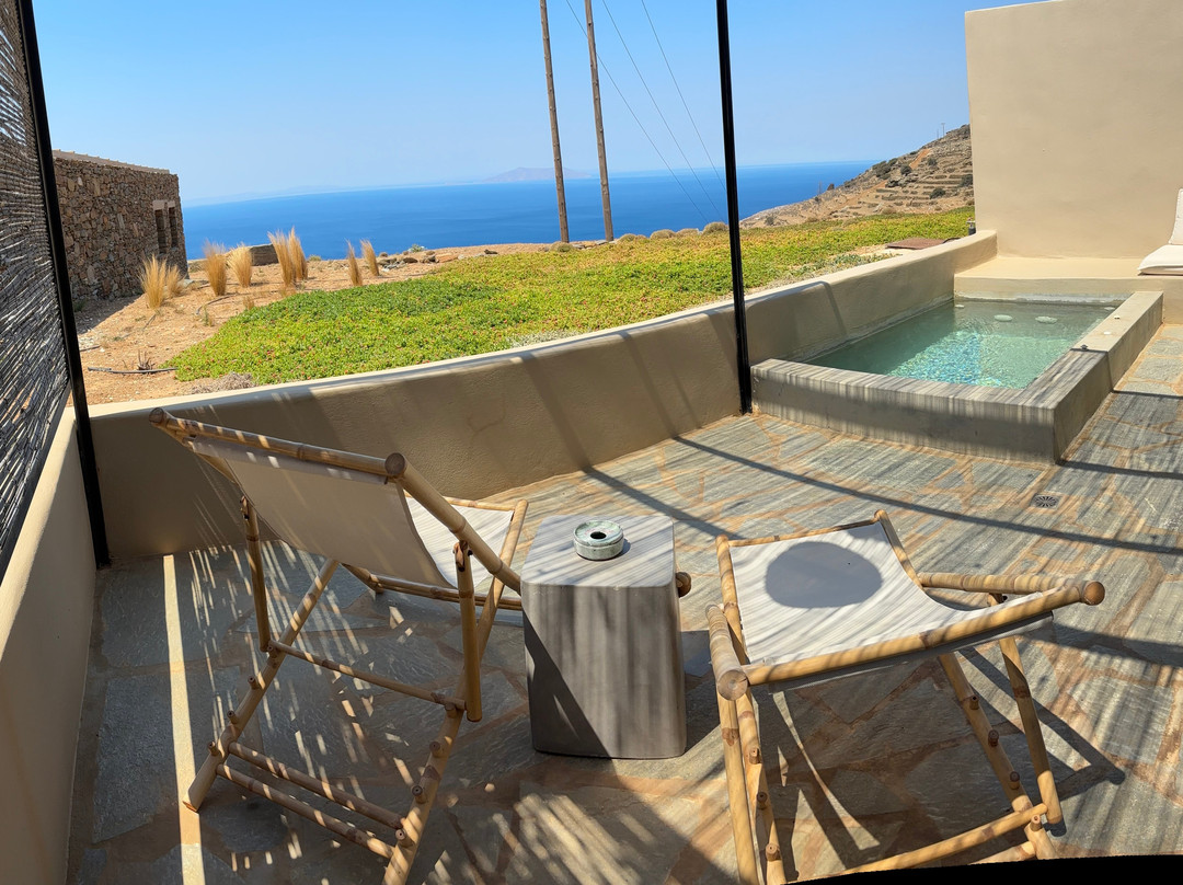 Under the Sun Cycladic Village主图