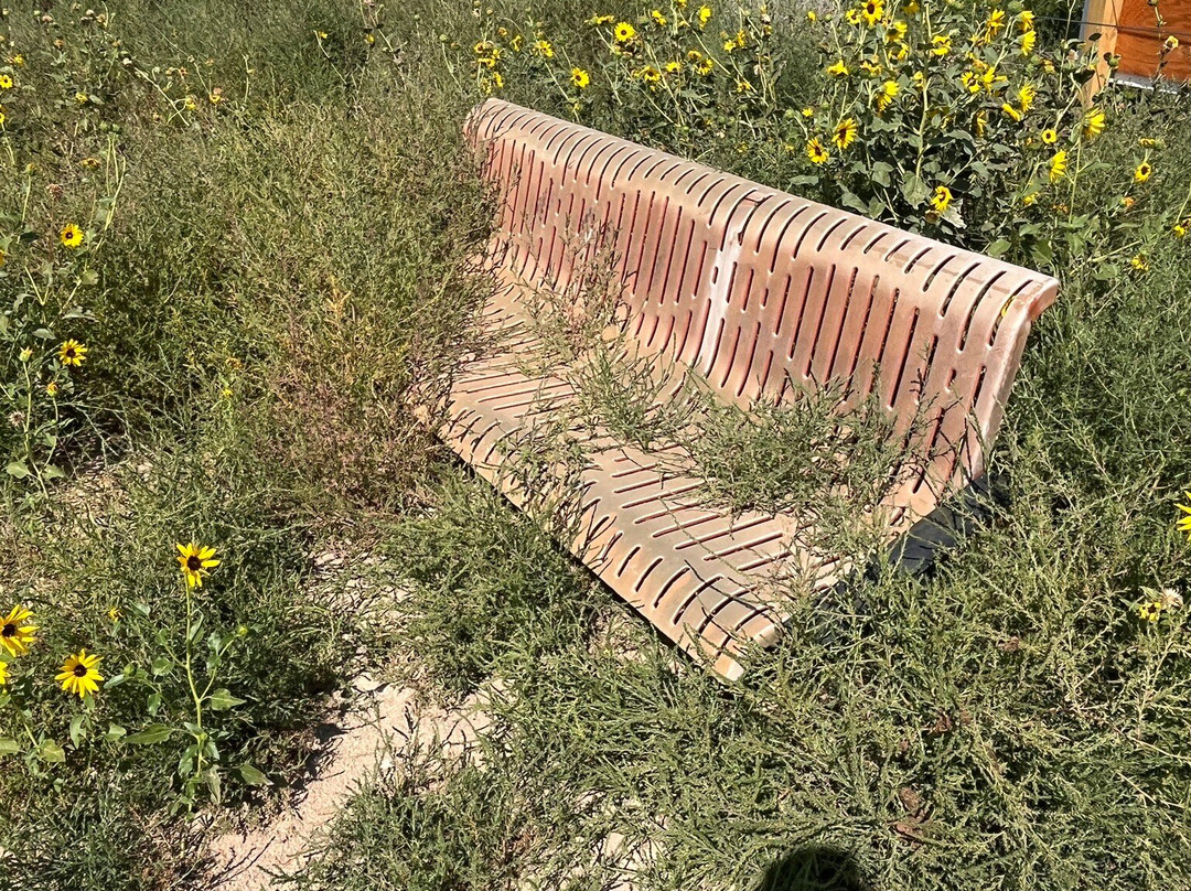 Courthouse and Jail Rocks-Bridgeport必去景点