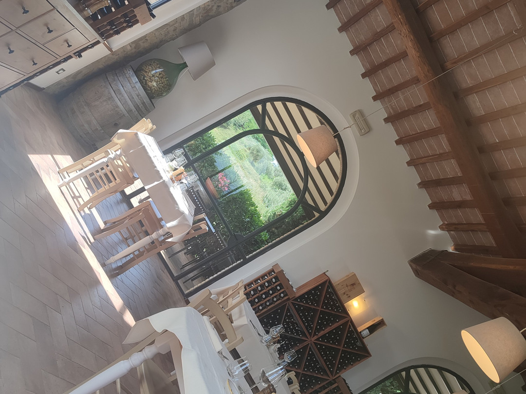 Tenuta Moriniello Società Agricola srl-蒙塔约内必去景点