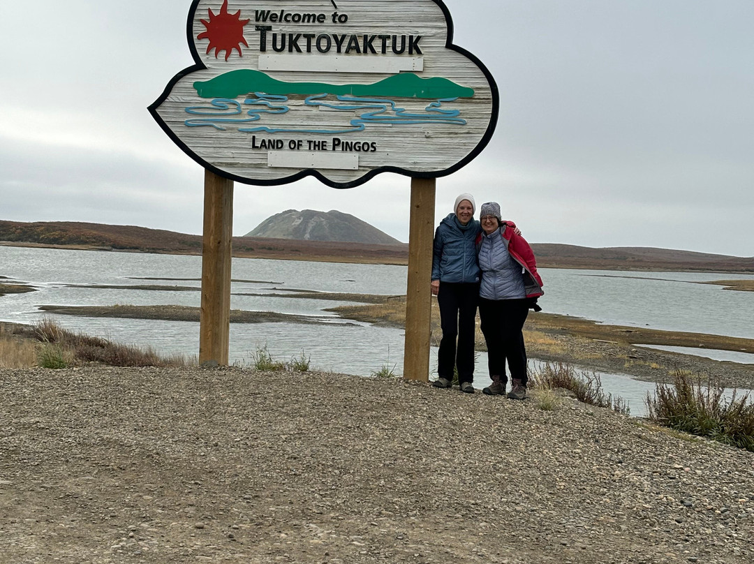 The Arctic Chalet Resort主图