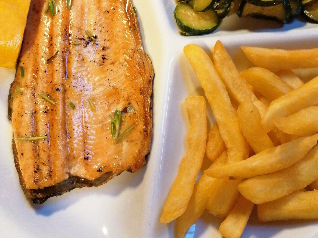 Lago Azzurro Osteria Pesca Sportiva景点图片