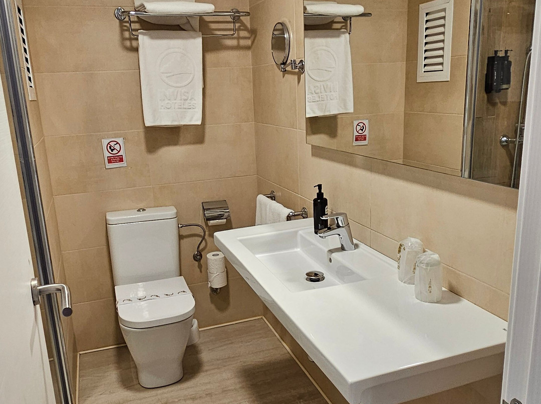 Invisa Hotel Ereso主图