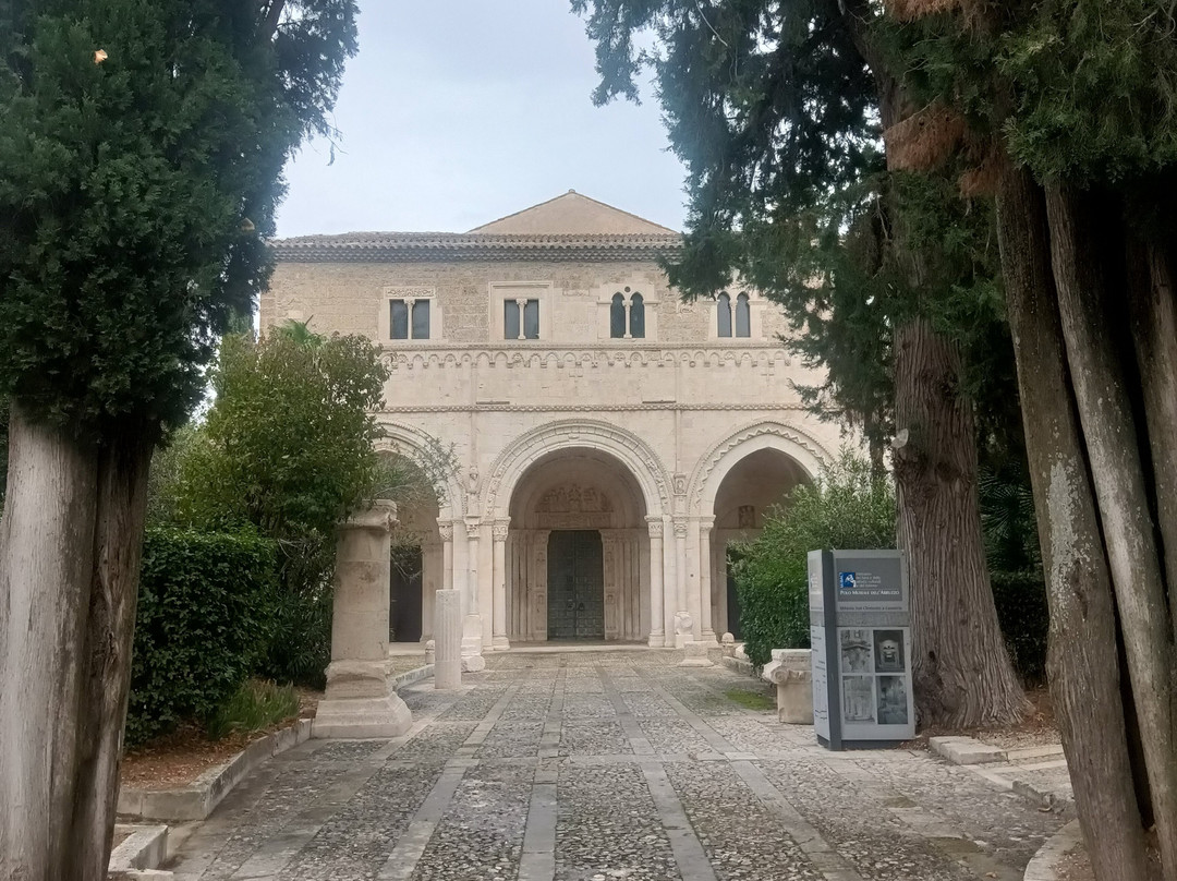 Abbey of San Clemente in Casauria景点图片