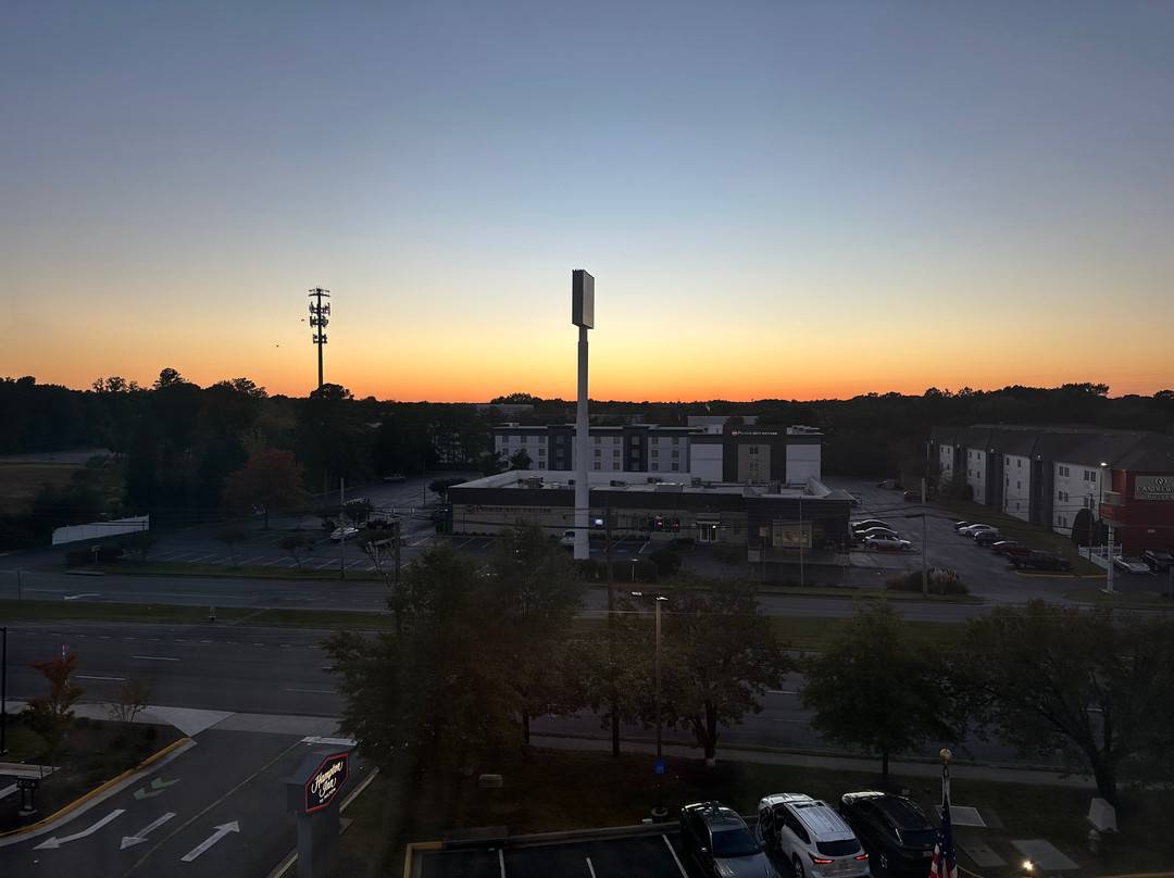 里士满南希尔顿恒庭酒店主图