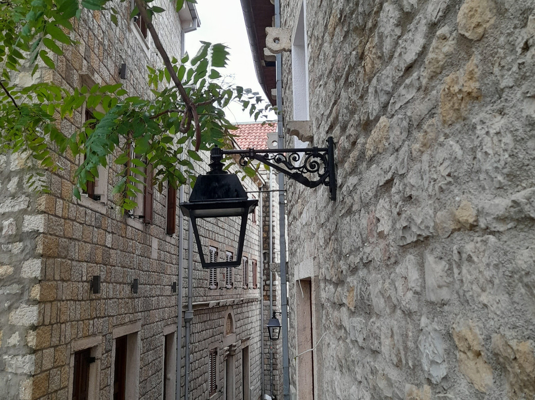 The Old Town-乌尔齐尼必去景点
