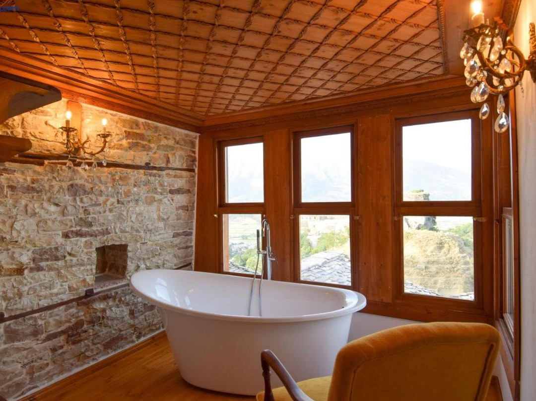 Aqueduct Inn