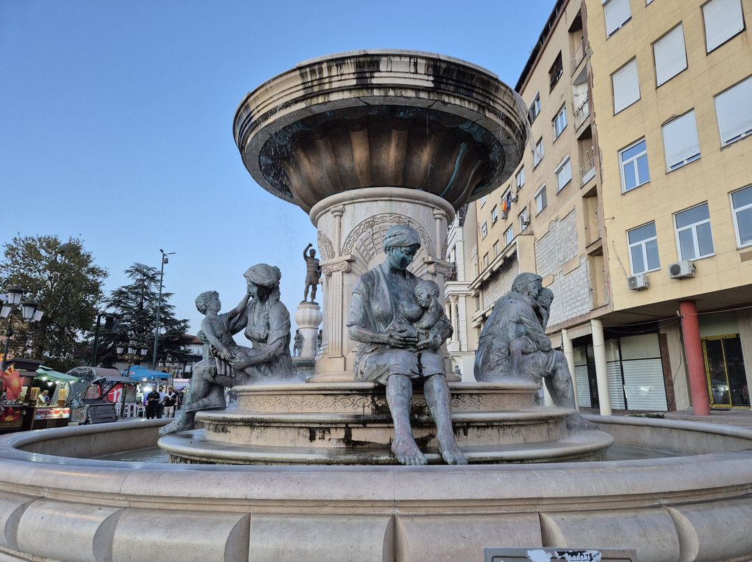Fountain of the Mothers of Macedonia-斯科普里必去景点