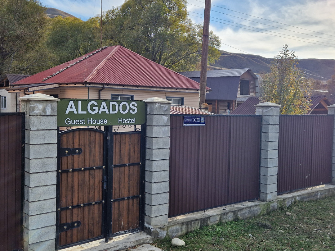 Algados