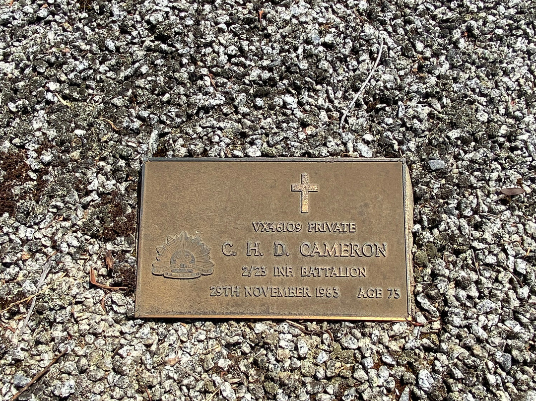 Buchan Cemetery景点图片