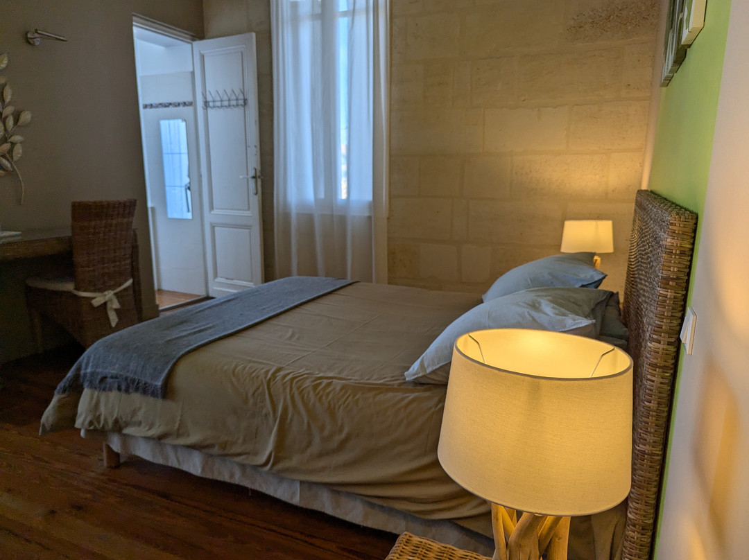 拉浩特蒙田酒店主图