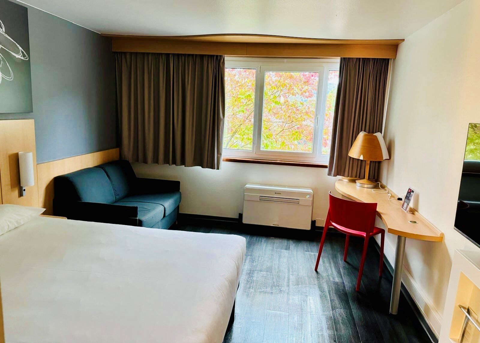 Ibis 3 Lacs Neuchatel-客卧