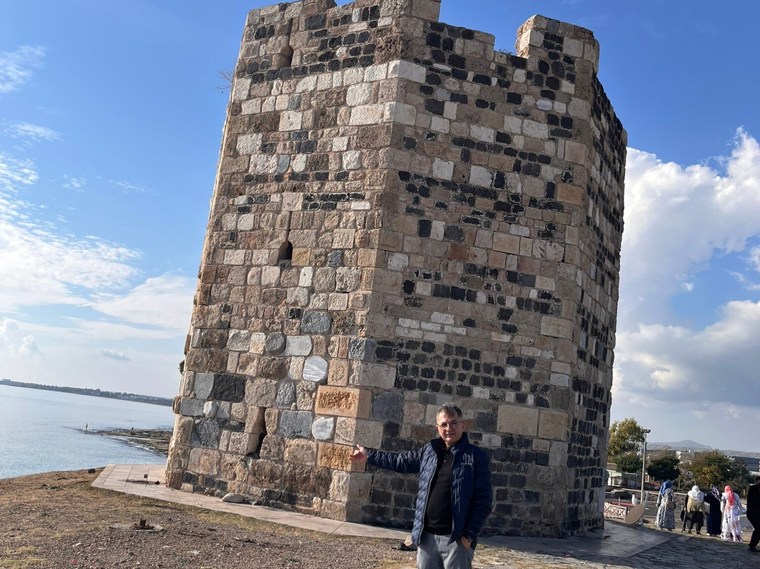 Süleyman Kulesi Ve Antik Mağaralar-Yumurtalik必去景点