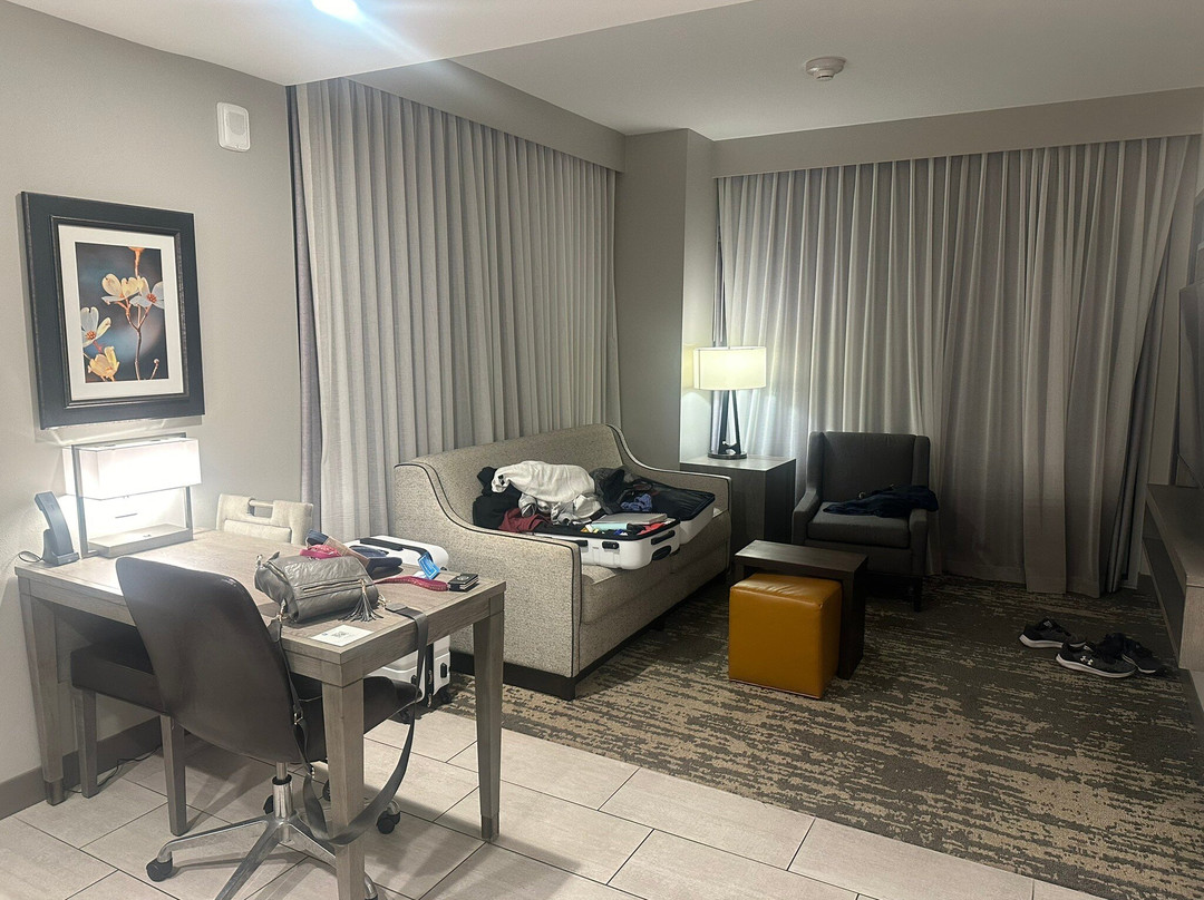 Embassy Suites Jonesboro Red Wolf Convention Center主图