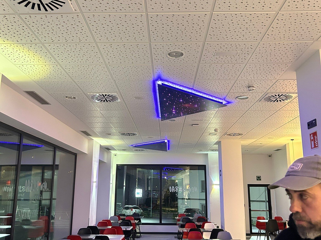 新毕尔巴鄂机场酒店主图