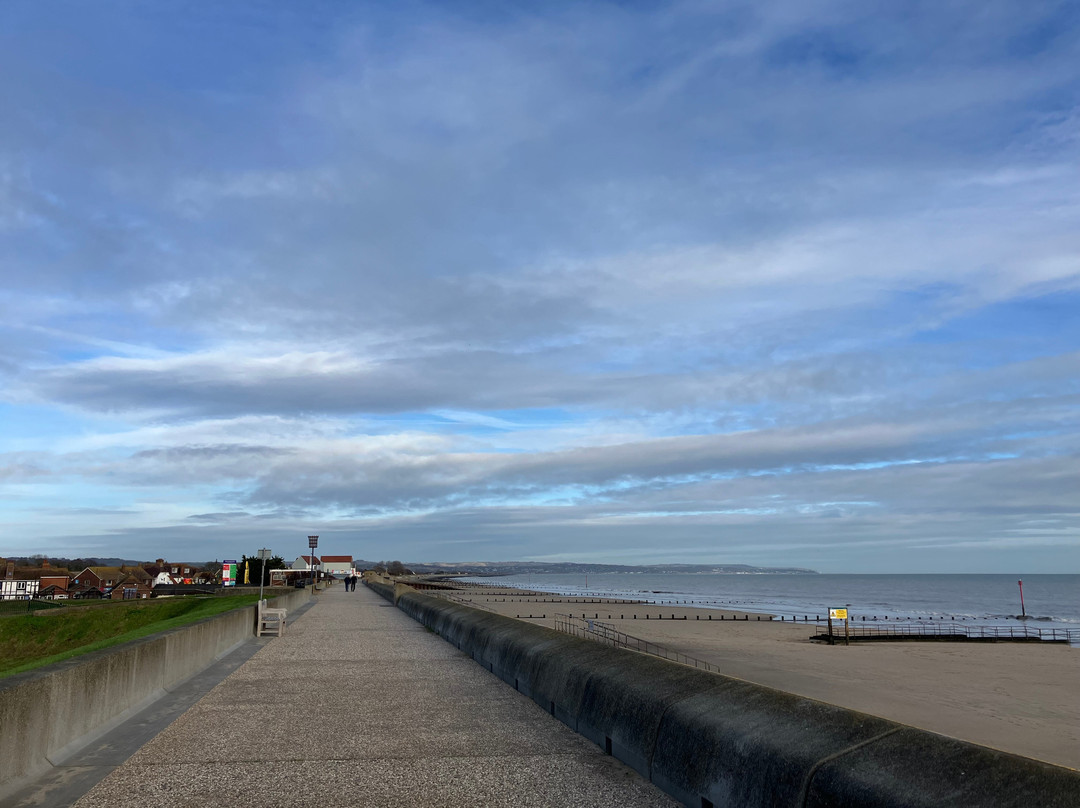 Dymchurch Seawal景点图片