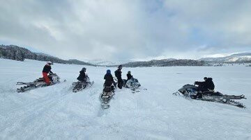 Top of the World Resort along Beartooth Highway主图