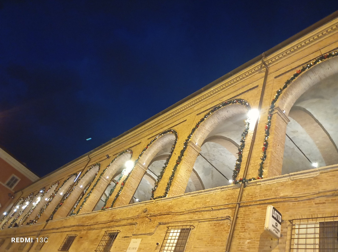 Loggiato di San Francesco-Fabriano必去景点
