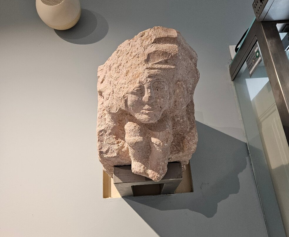 Museu Municipal de Arqueologia-阿尔布赞拉必去景点