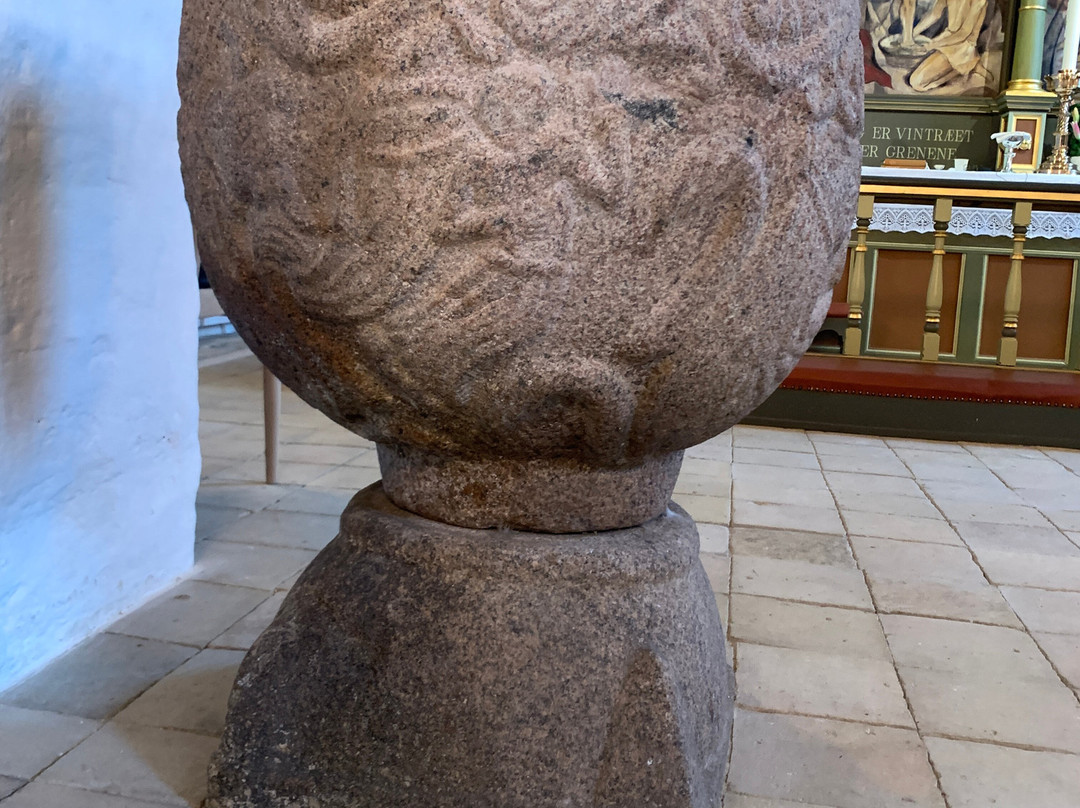 Fovling Church景点图片