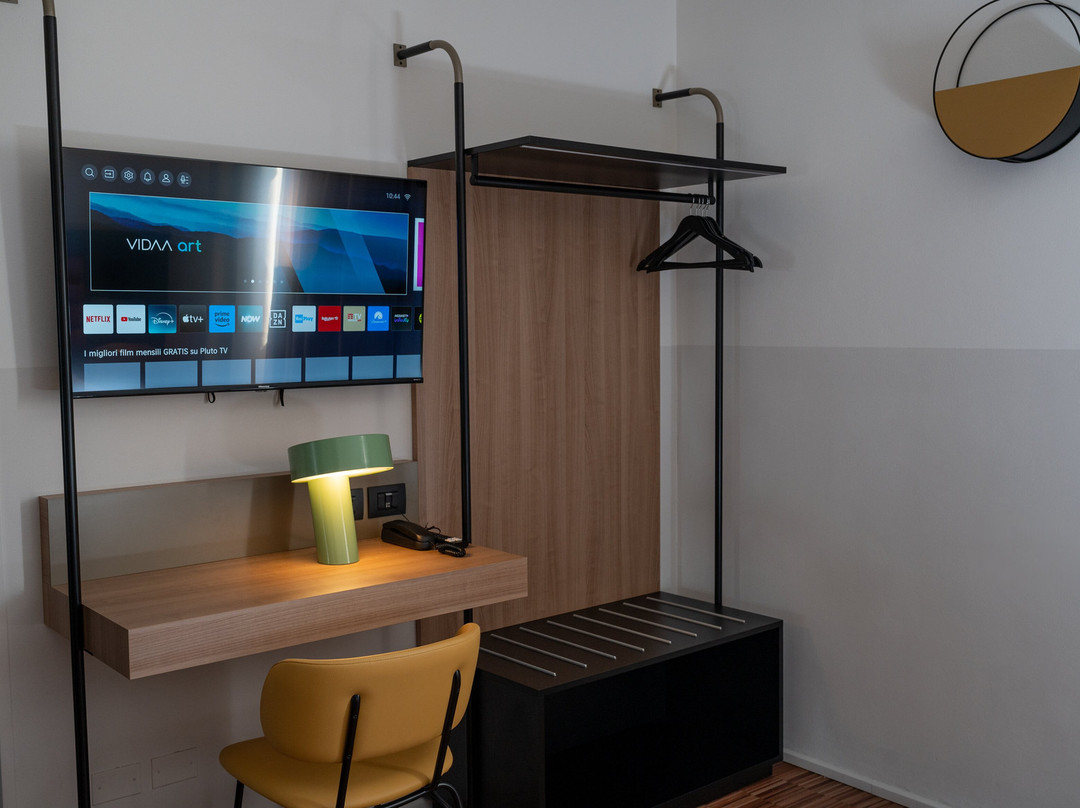 尹朋里亚酒店主图