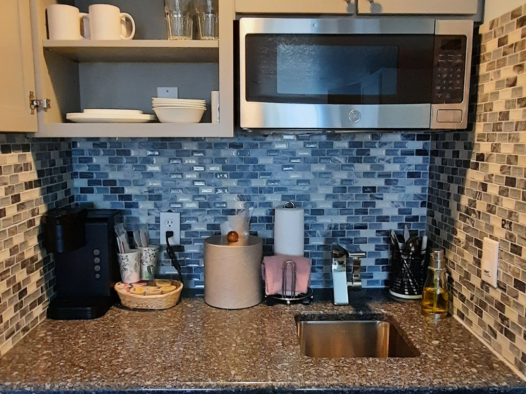 Inn of the Four Winds主图