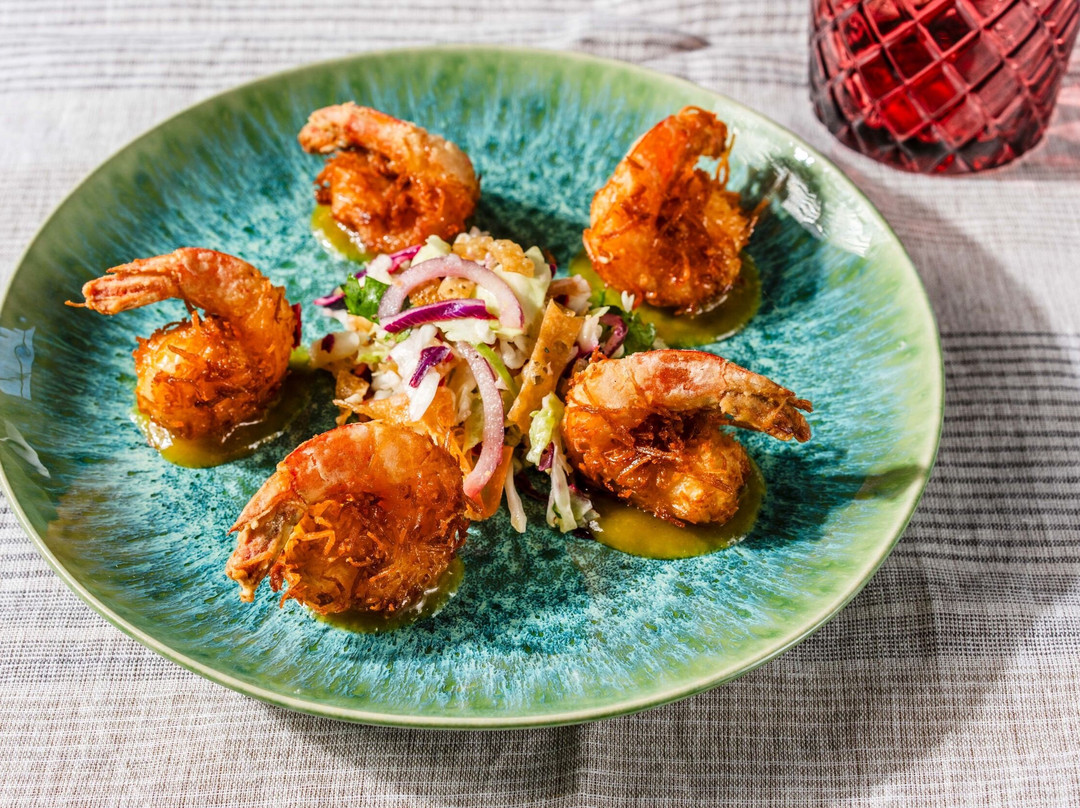 Tommy Bahama Marlin Bar & Store