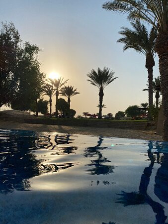 巴布铝沙姆斯沙漠度假村主图