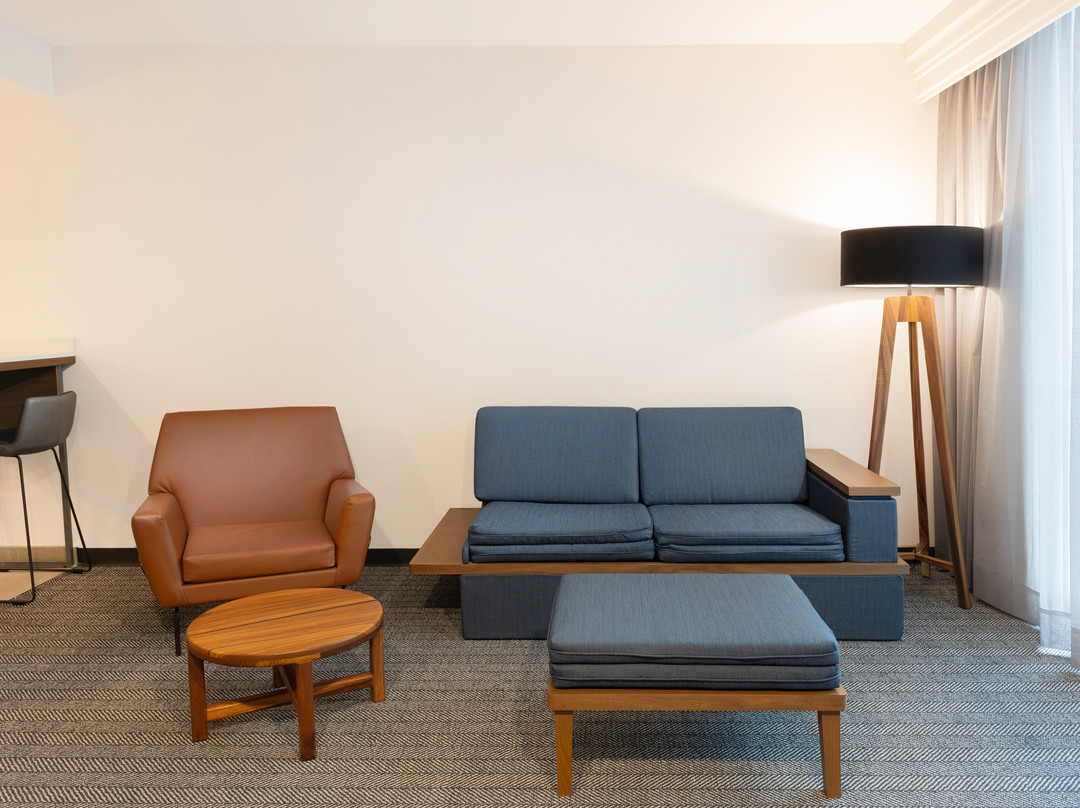 墨西哥城机场万怡酒店主图