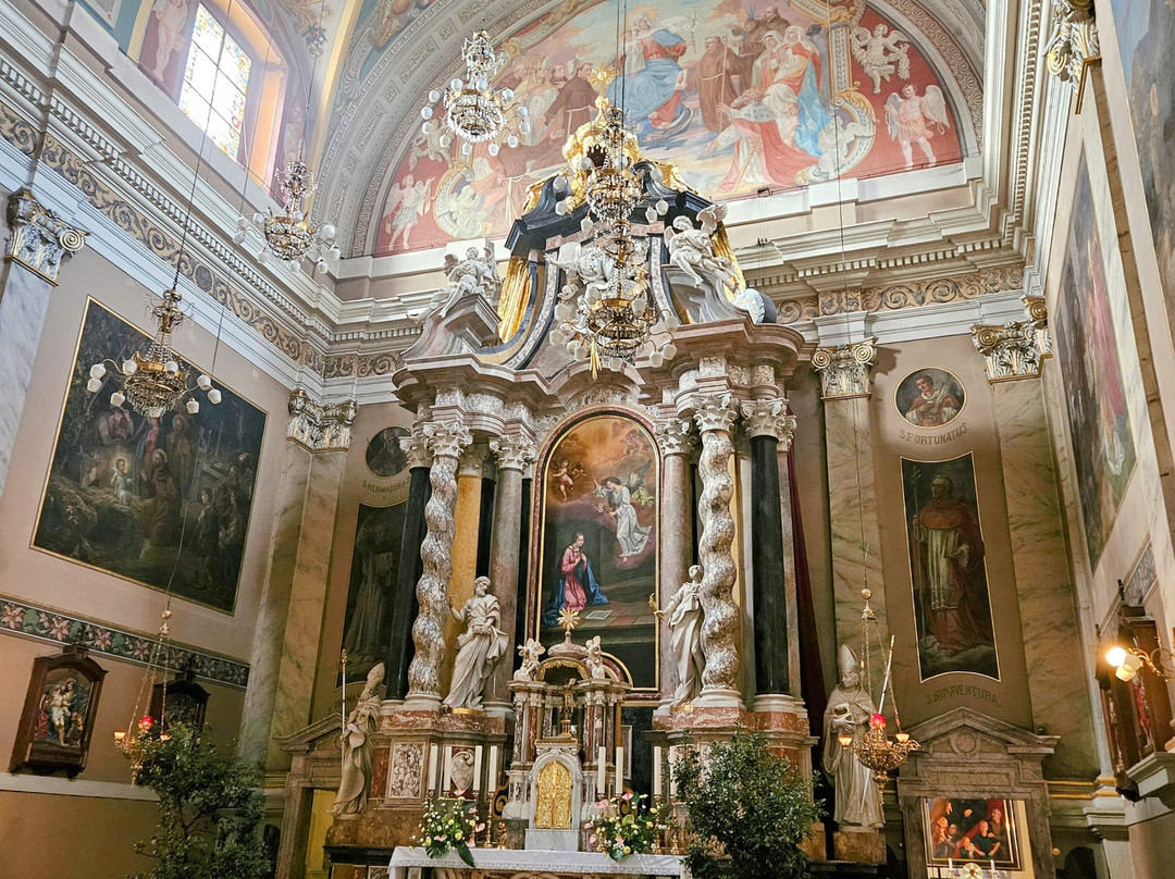 Franciscan Church (Frančiškanska cerkev)-卢布尔雅那必去景点