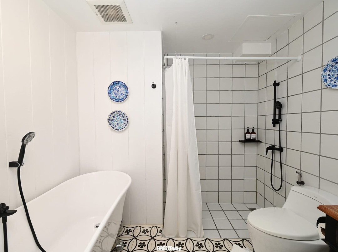 Blu Monkey Boutique Phuket Town主图