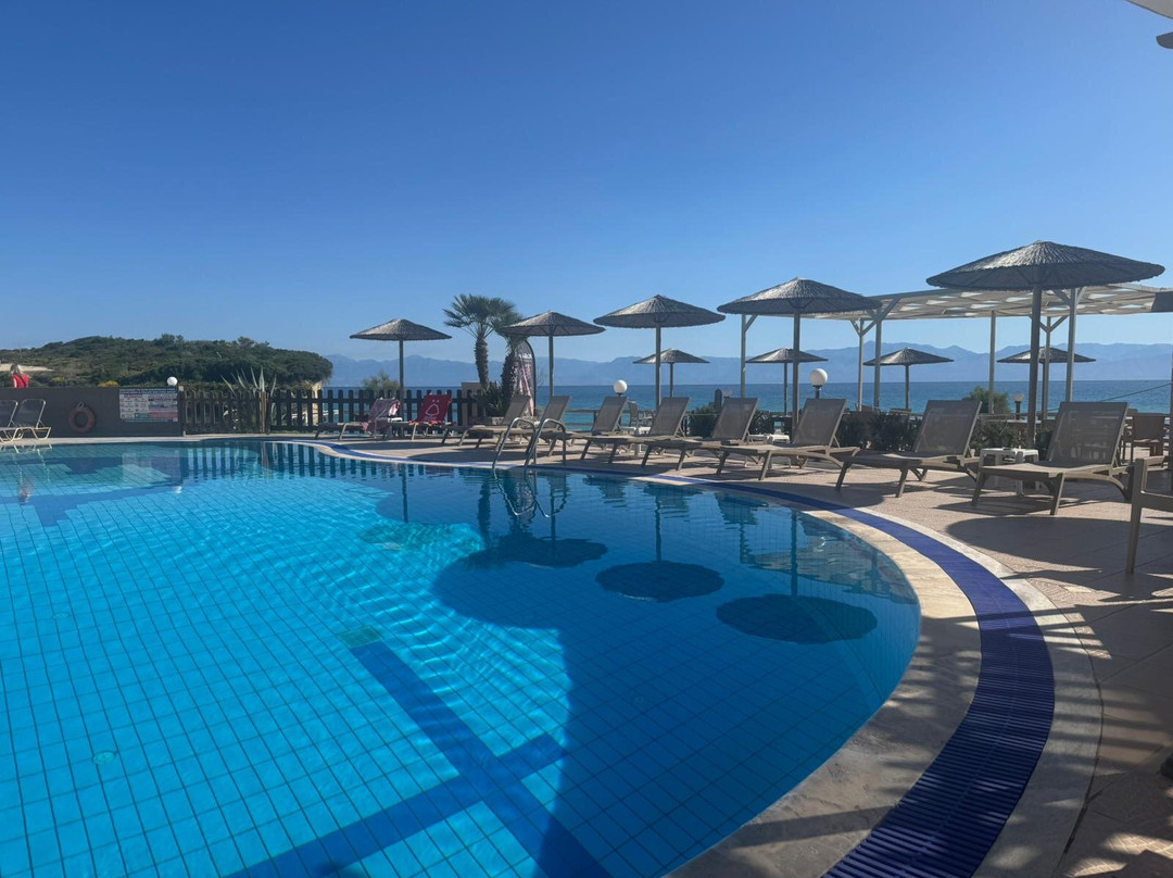 Socrates Hotel and The Rock Restaurant主图