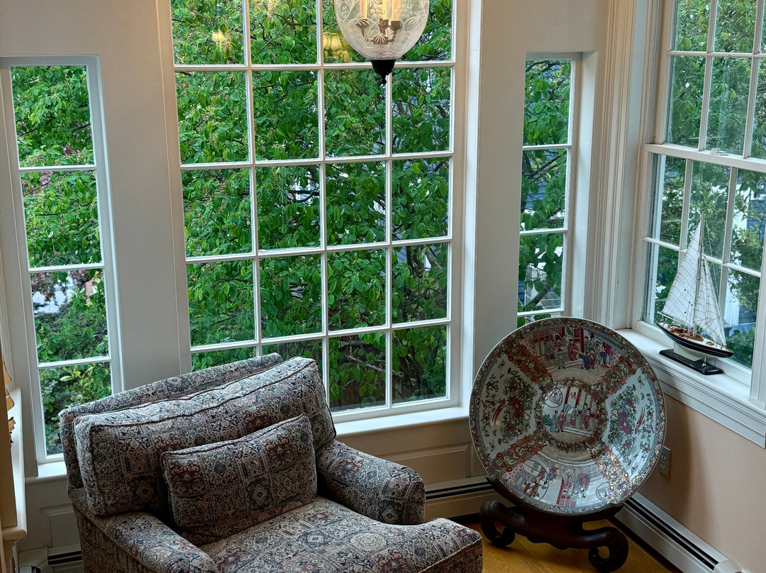 Compass Rose Inn主图