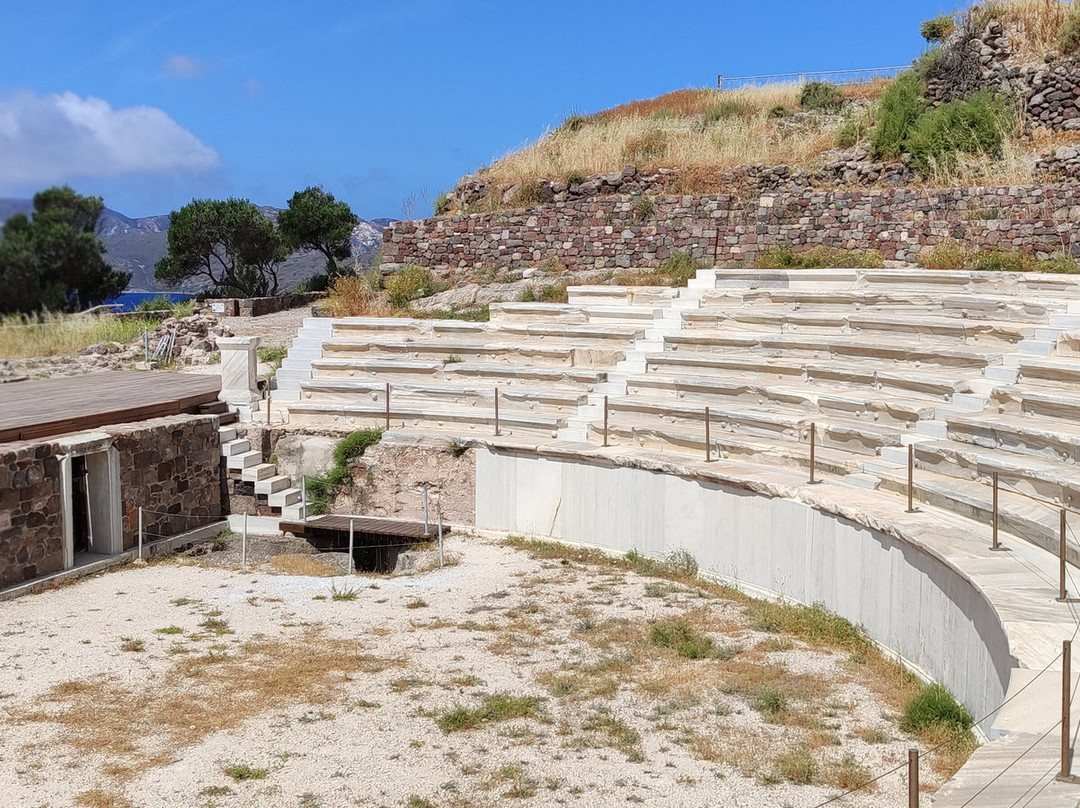 Ancient Roman Theatre - Milos-Tripiti必去景点