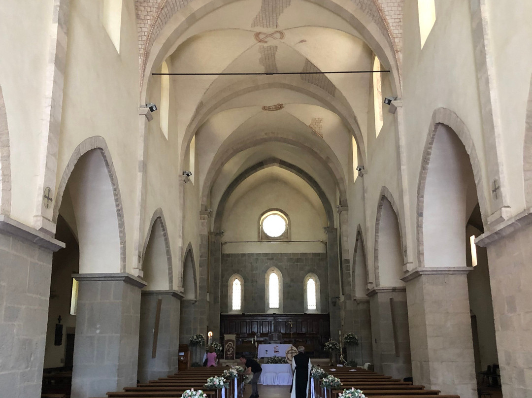 Abbazia di Valvisciolo-Sermoneta必去景点