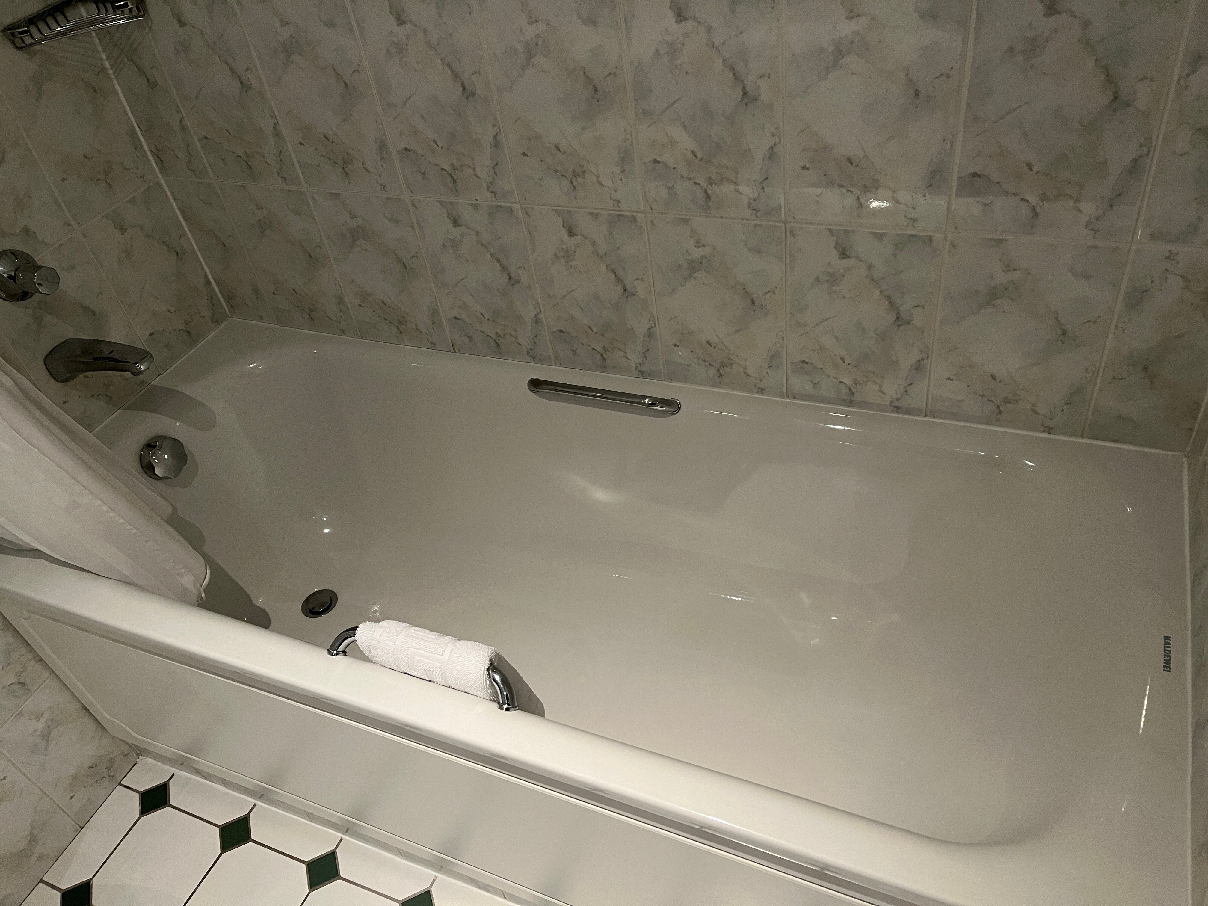 Manor Hotel Solihull-浴室