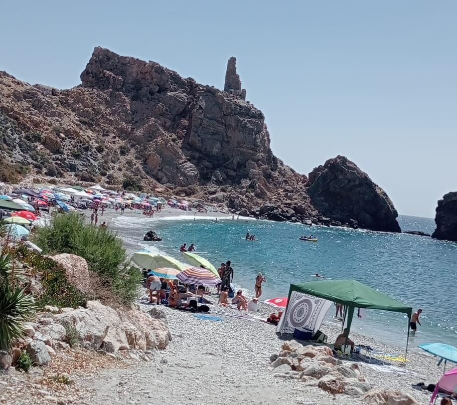 Playa Rijana-Castell de Ferro必去景点