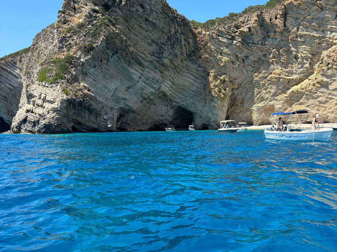 Michalas Boat Rental-Paleokastritsa必去景点