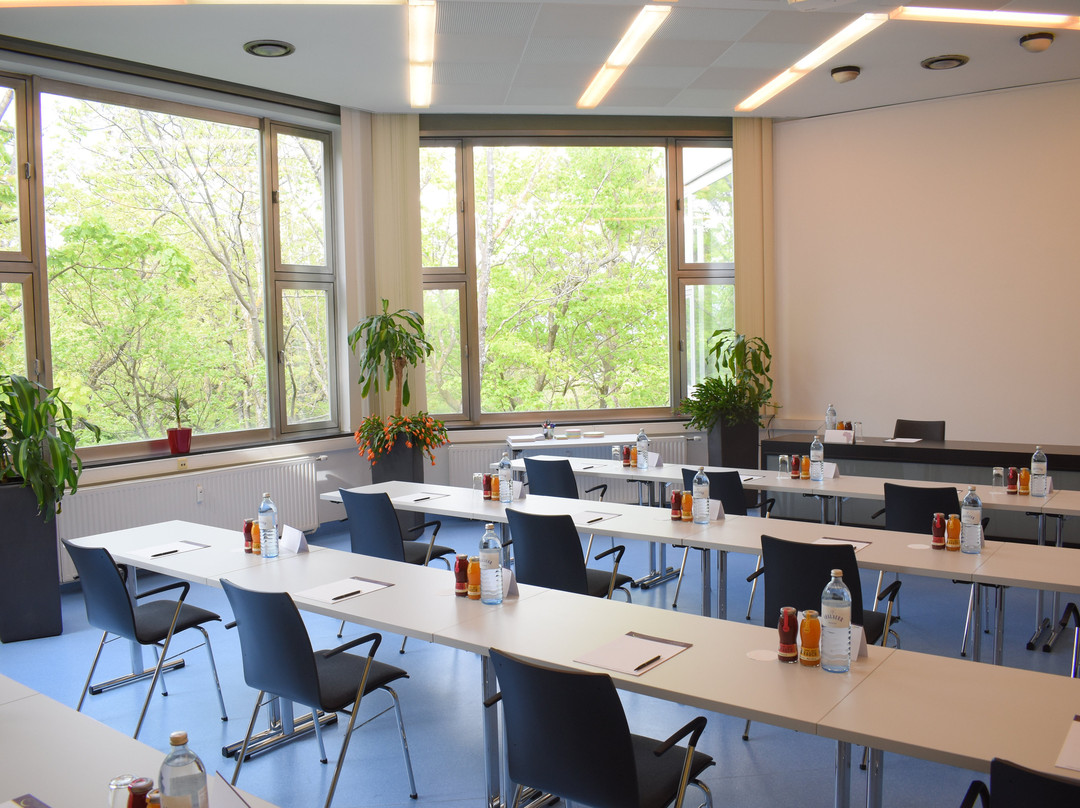 学院花园酒店主图