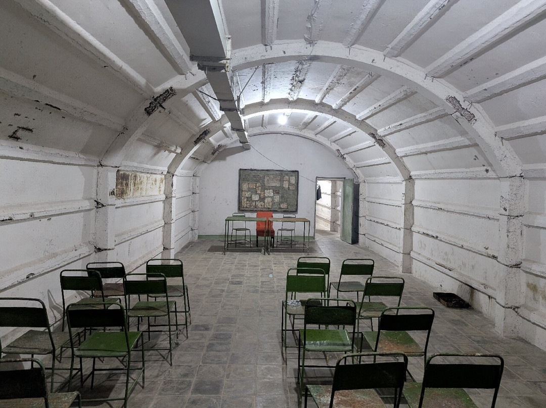 The Cold War Tunnel-吉诺卡斯特必去景点