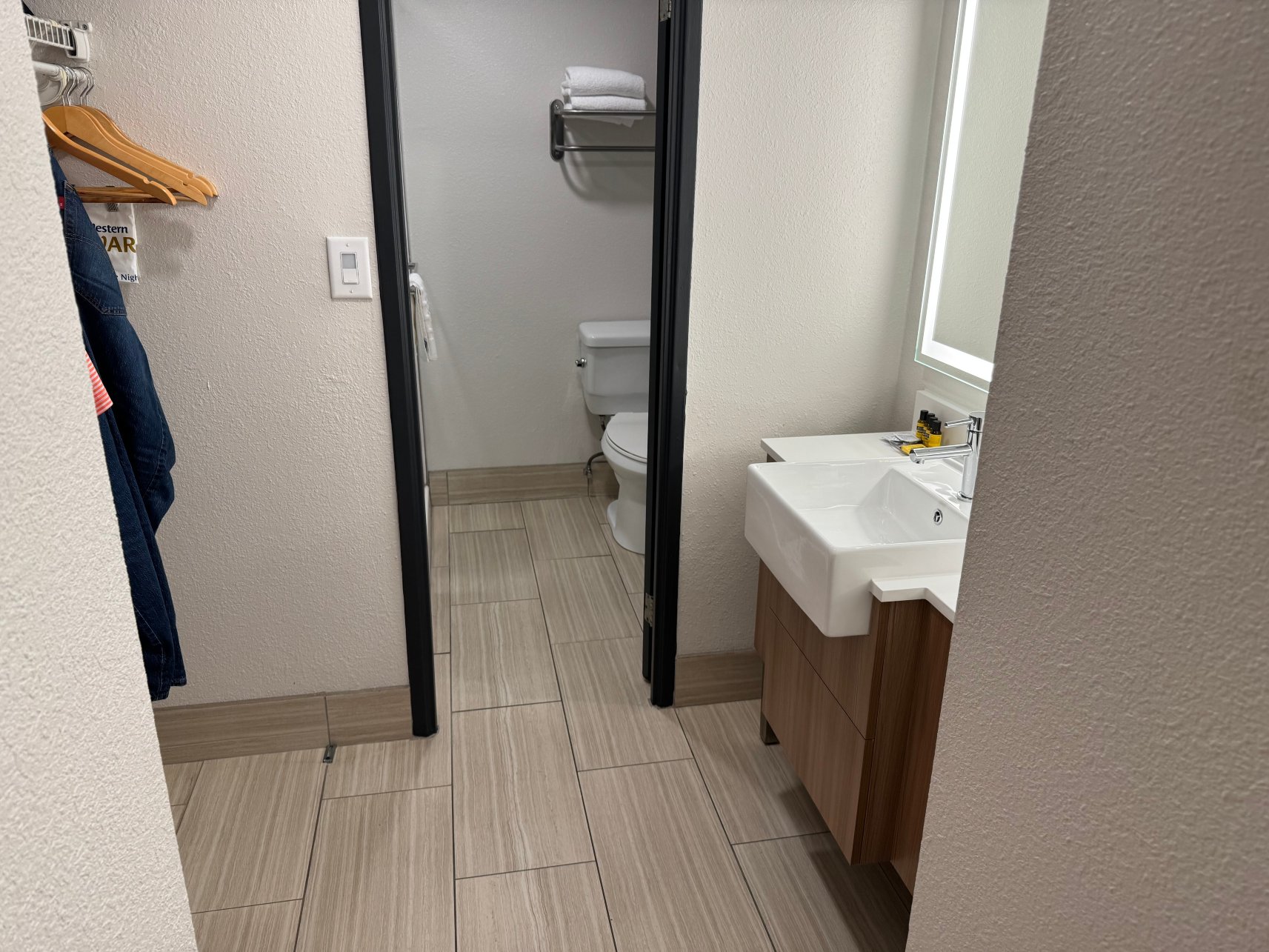 亚特兰大机场东贝斯特韦斯特优质酒店-浴室