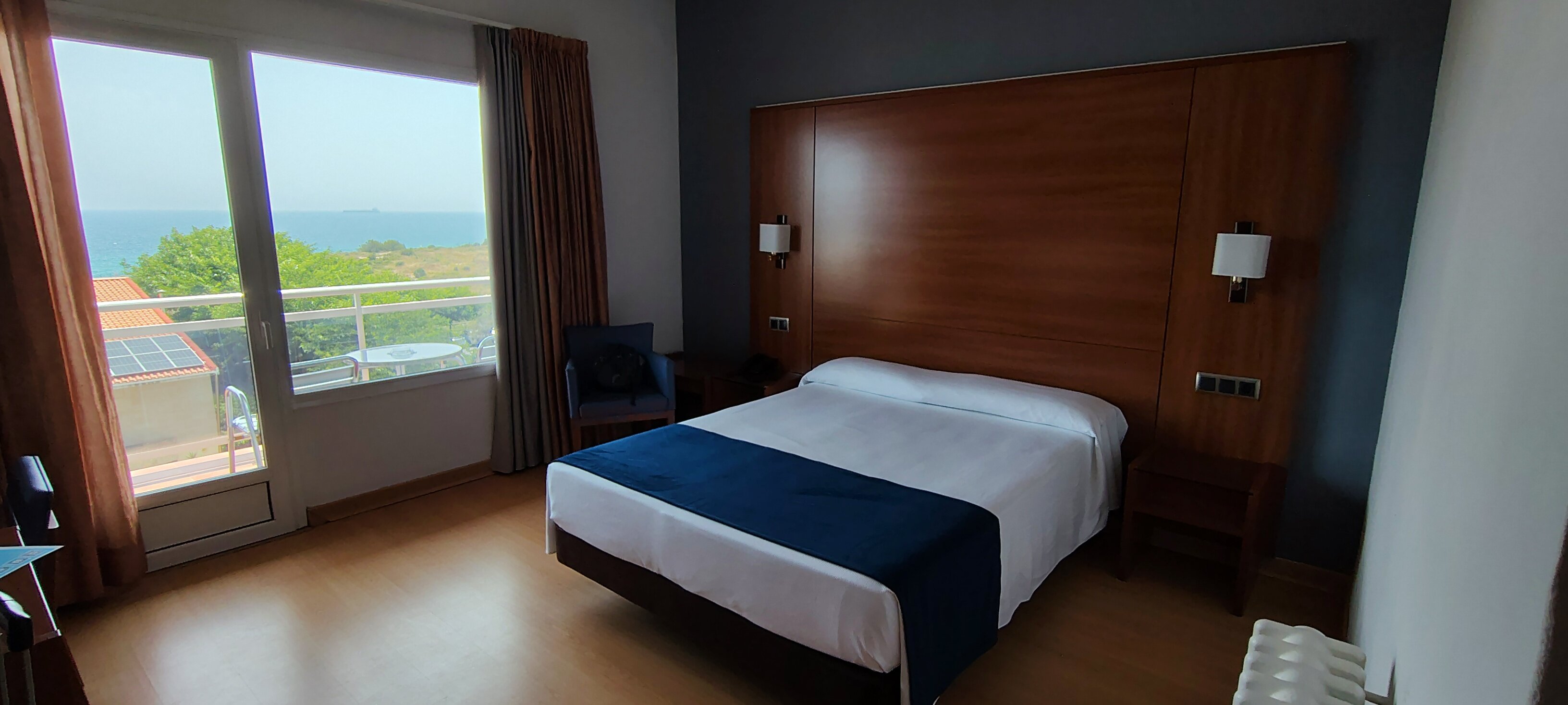 圣霍尔迪酒店-客卧