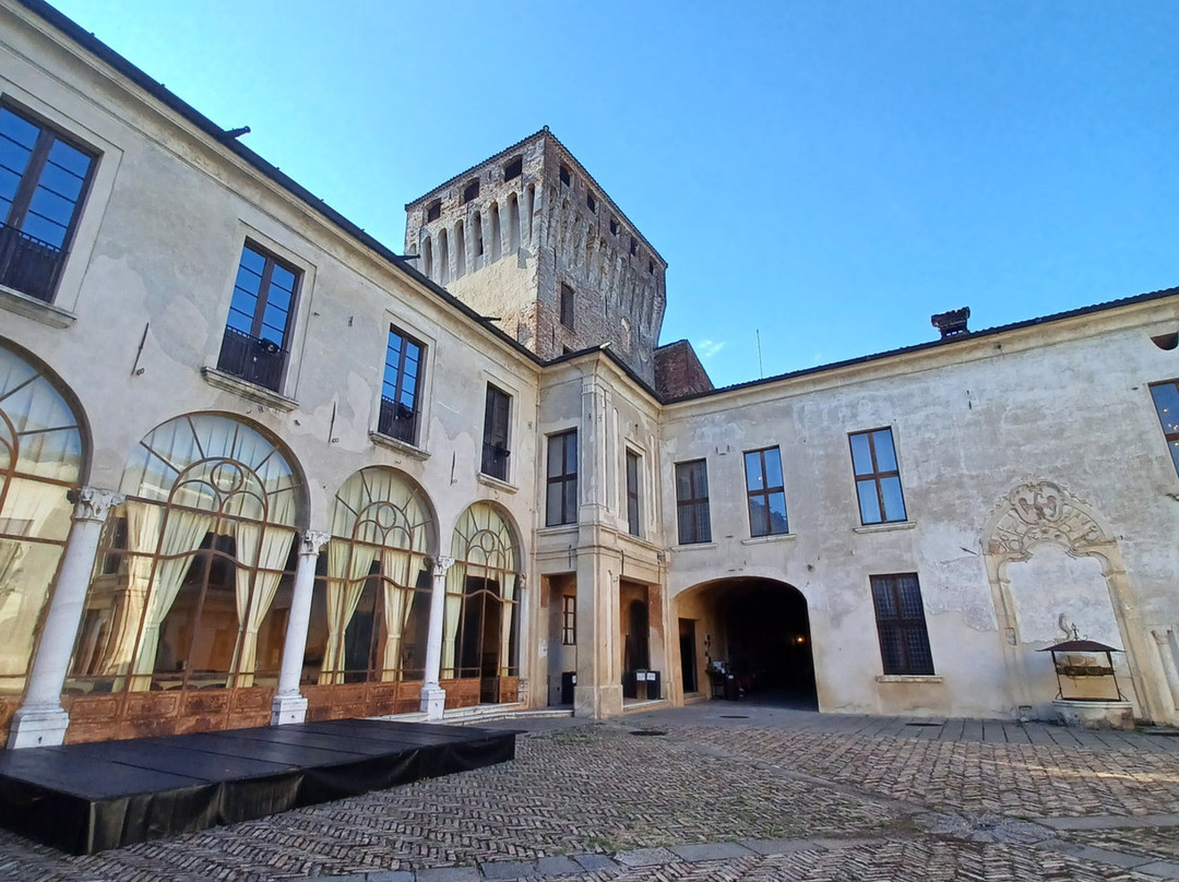 Castello di Padernello-Borgo San Giacomo必去景点