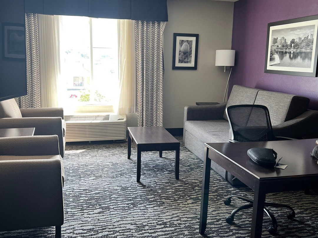 La Quinta Inn & Suites by Wyndham Huntsville Airport Madison主图