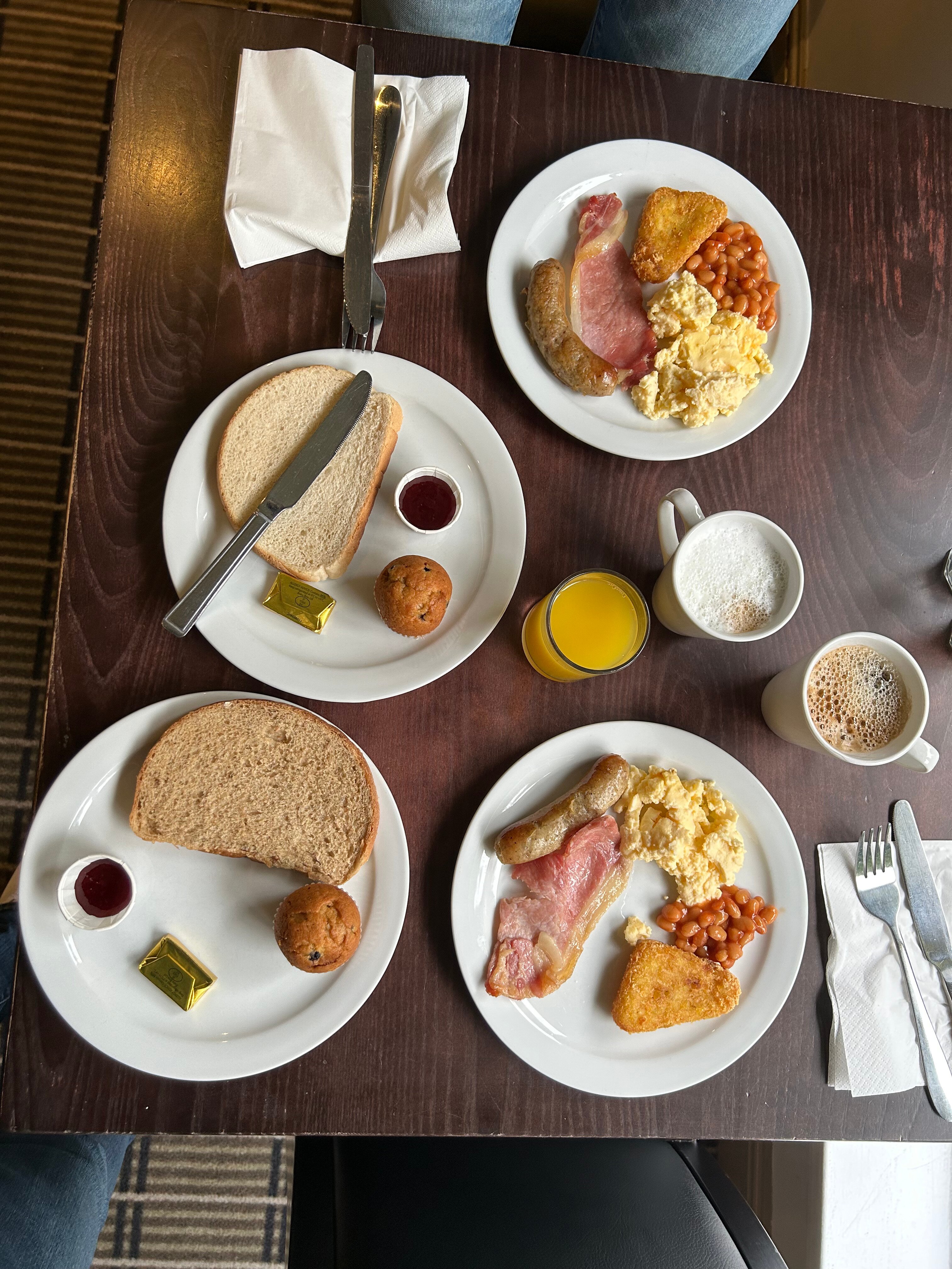 快捷假日斯特灵酒店-餐饮