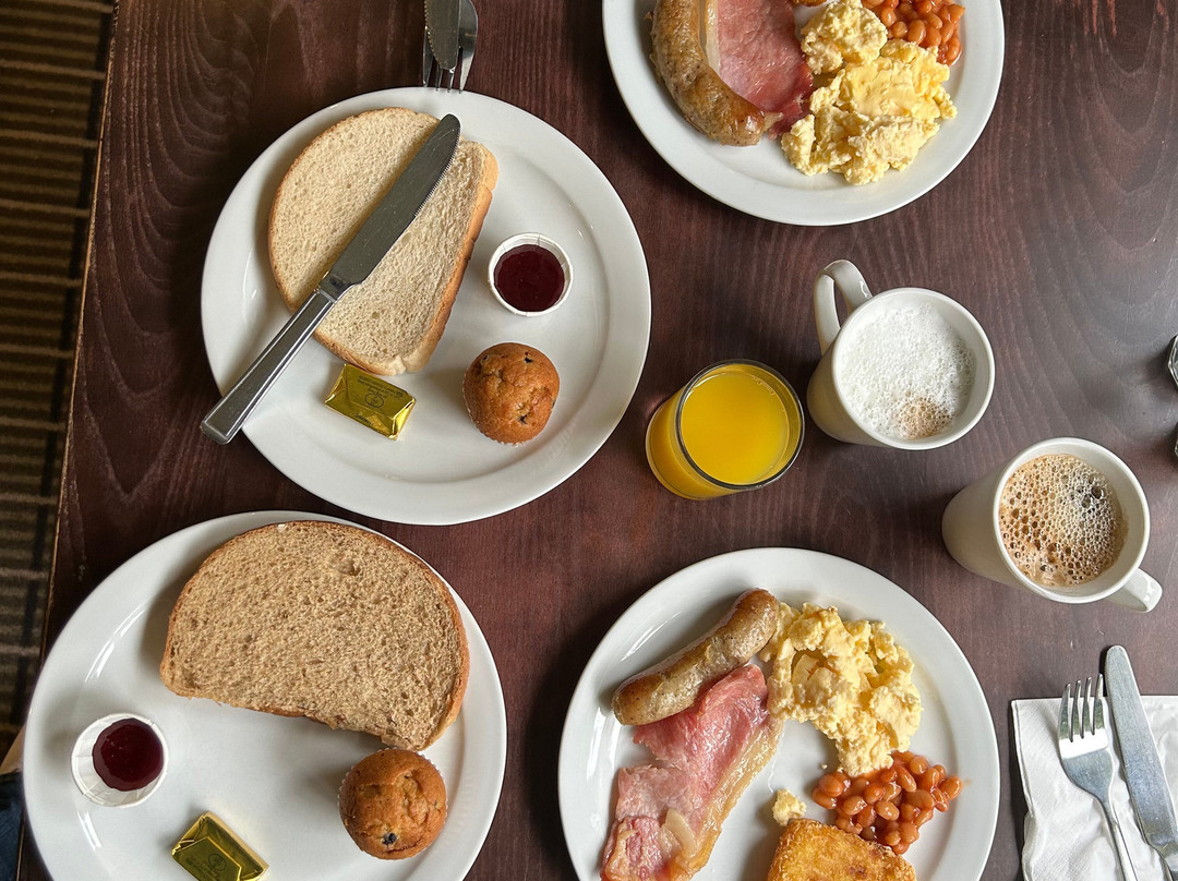 快捷假日斯特灵酒店主图