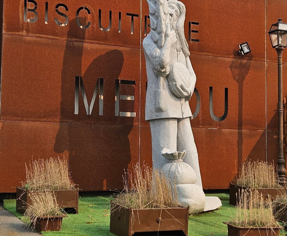Biscuiterie Menou-Plougonver必去景点