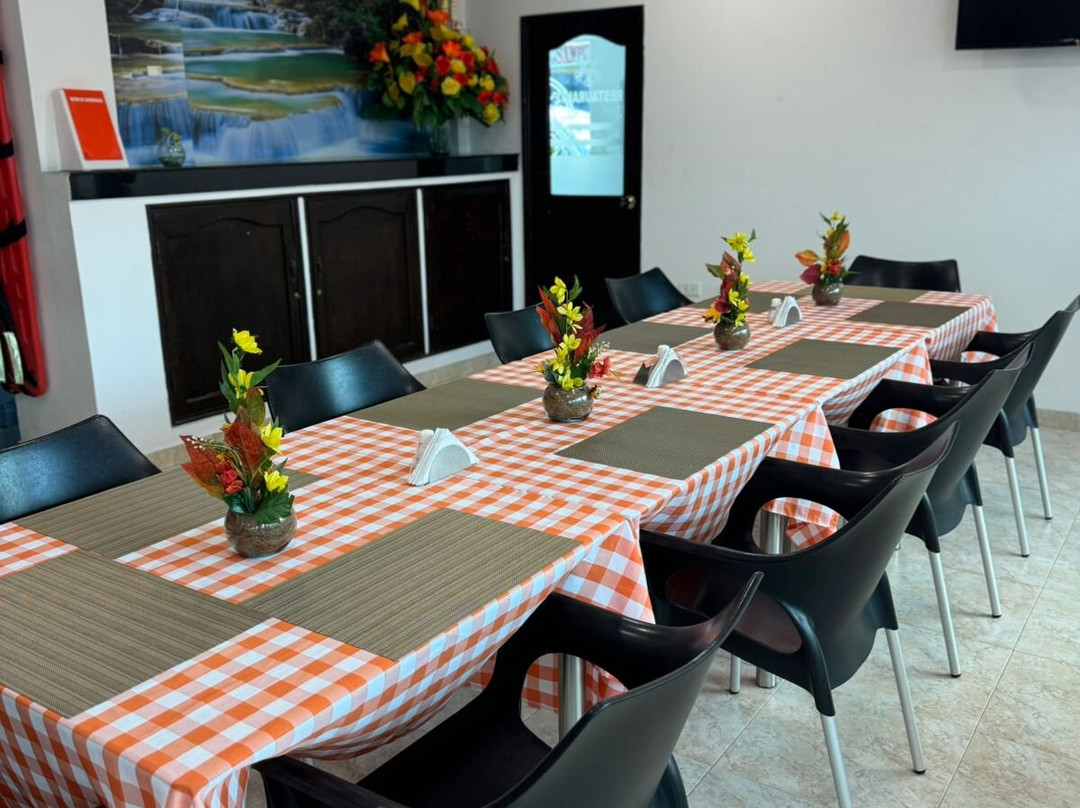 De La Prada Hotel主图